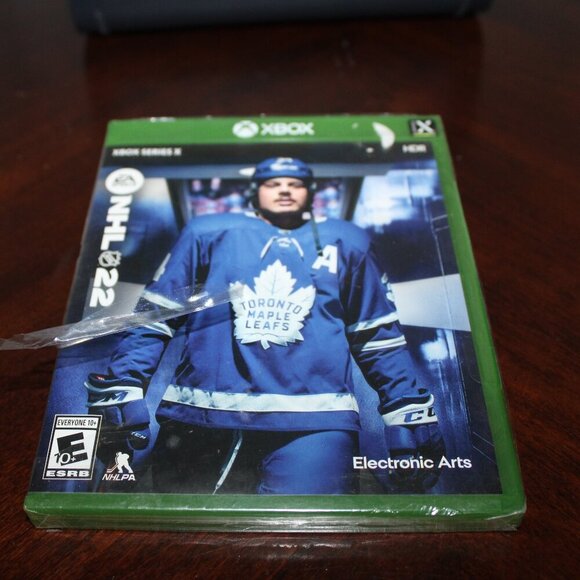 New Sealed Xbox Series X NHL 22 Hockey Game - Picture 1 of 5